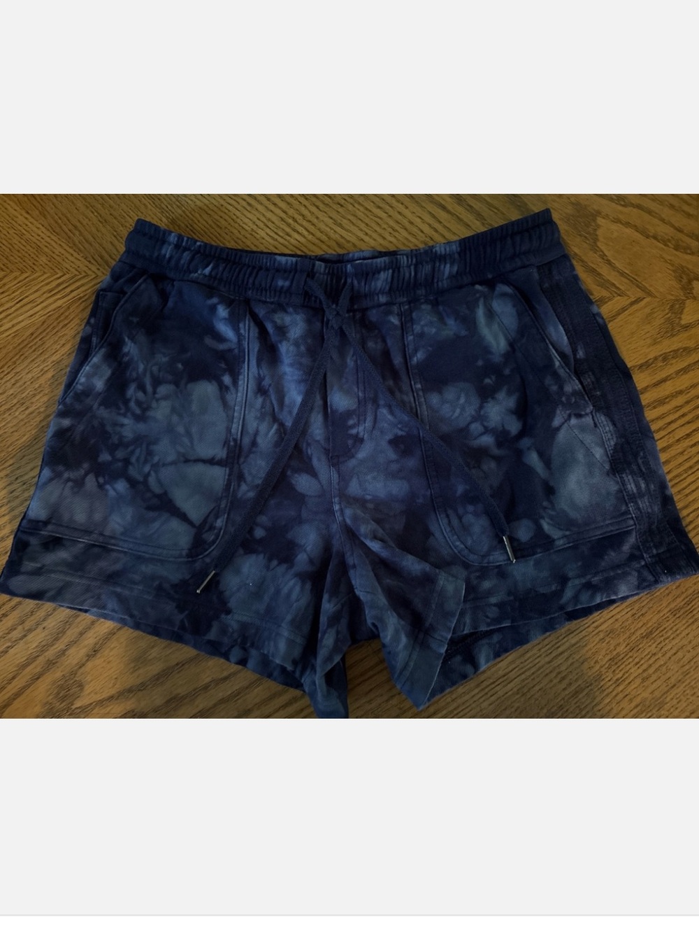 Athleta Farallon Tie-Dye Athletic Lounge Shorts Small